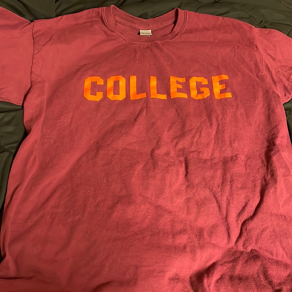 Golden “COLLEGE” Shirt